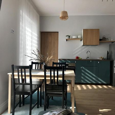 Apartamenty Zastava Wloszczowa Ngoại thất bức ảnh