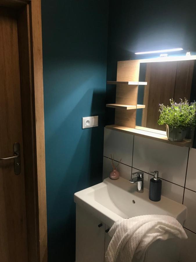 Apartamenty Zastava Wloszczowa Ngoại thất bức ảnh